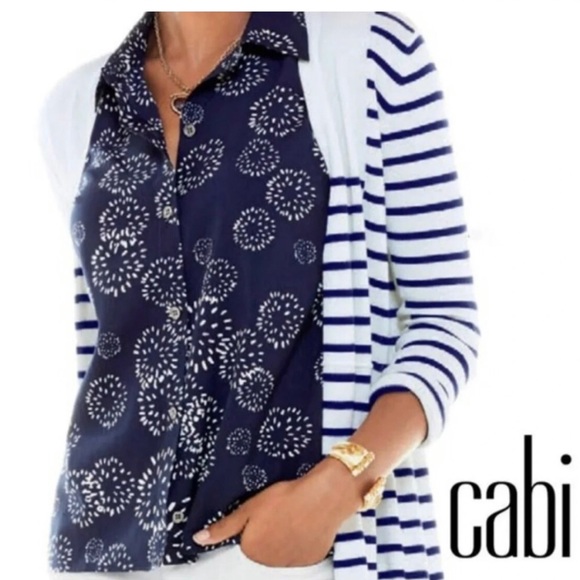 CAbi Tops - Dandelion wish top. Cabi. Large. NWOT. Navy and white. 100% polyester.